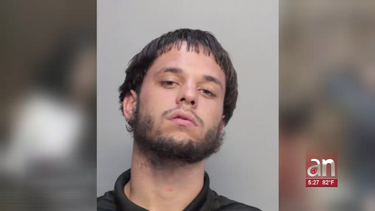 atrapan a joven de hialeah que entraba en carros abiertos para robar gafas de sol