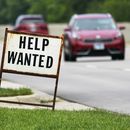Bajan solicitudes del seguro semanal por desempleo en EEUU