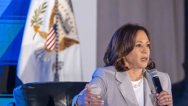 La vicepresidenta Kamala Harris habla en el Foro Económico Global Negro, el 29 de junio de 2023, en Nueva Orleans. (Chris Granger/The Times-Picayune/The New Orleans Advocate vía AP)