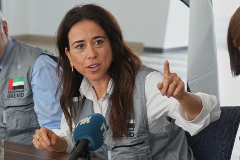 La ministra de Estado de los Emiratos Árabes Unidos, Lana Nusseibeh, en conferencia de prensa en Limassol, Chipre, el 7 de noviembre del 2025. (AP foto/Petros Karadjias)