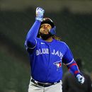 Guerrero Jr. pega 32mo jonrón y Azulejos derrotan a Orioles