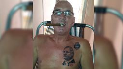 le llueven las burlas a un cubano que se tatuo en el pecho la cara de diaz-canel