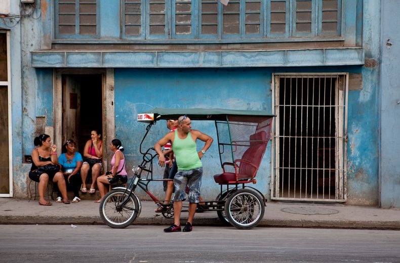 El restablecimiento de relaciones entre Cuba y Estados creará nuevas brechas sociales con respecto a los receptores de remesas en la Isla.