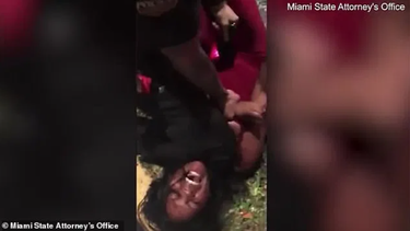 arrestan a policia de miami gardens por ponerle rodilla en el cuello a una mujer mientras la arrestaba