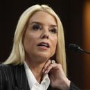 Pam Bondi, la nominada del presidente electo Donald Trump como secretaria de Justicia, en una audiencia ante la Comisión de Asuntos Jurídicos del Senado para su confirmación, el miércoles 15 de enero de 2025, en Washington. (AP Foto/J. Scott Applewhite)