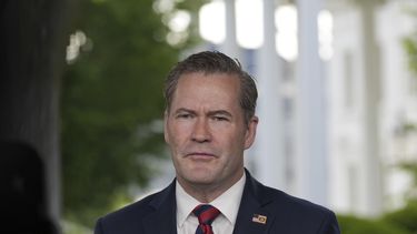 El asesor de seguridad nacional estadounidense Mike Waltz en la Casa Blanca en Washington el 1 de mayo del 2025. (AP foto/Alex Brandon)