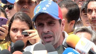 americateve | El petróleo venezolano promedió un precio de venta de 98,08 dólares por barril en 2013, exactamente 30 dólares más de los 68,08 dólares informados oficialmente el pasado viernes.