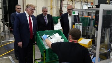 Trump: Comisión COVID-19 no se disolverá, cambiará enfoque