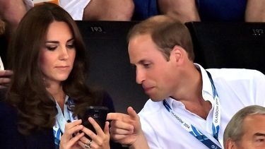kate middleton y el principe william abrieron cuentas en twitter e instagram