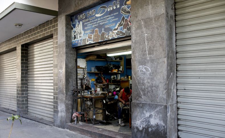 REP-GEN_VENEZUELA-DECADENCIA_EN_CARACAS-FOTOGALERIA-0.jpg