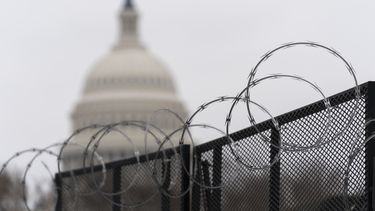 EEUU: Cerca en torno al Capitolio permanecerá varios meses