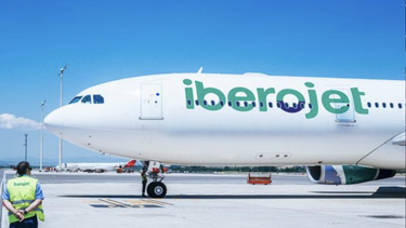 la aerolinea espanola iberojet inaugura vuelo directo madrid-santiago de cuba