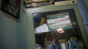Podólogo cubano, entre los últimos que ejercen privadamente