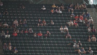 Los claros en las gradas del estadio de los Astros de Houston para su juego contra los Medias Blancas de Chicago en la serie de comodines de la Liga Americana, el martes 29 de septiembre de 2026, en Houston. (AP Foto/Karen Warren)