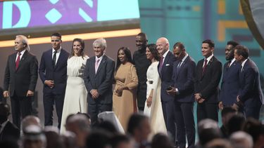 Qatar bajo foco por igualdad derechos, incluida vestimenta