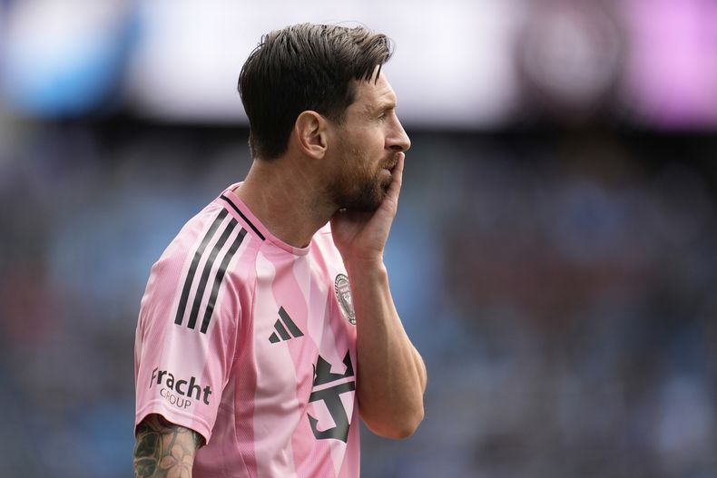 El argentino Lionel Messi, del Inter Miami, participa en el encuentro ante Minnesota United, el sábado 10 de mayo de 2025 (AP Foto/Abbie Parr)