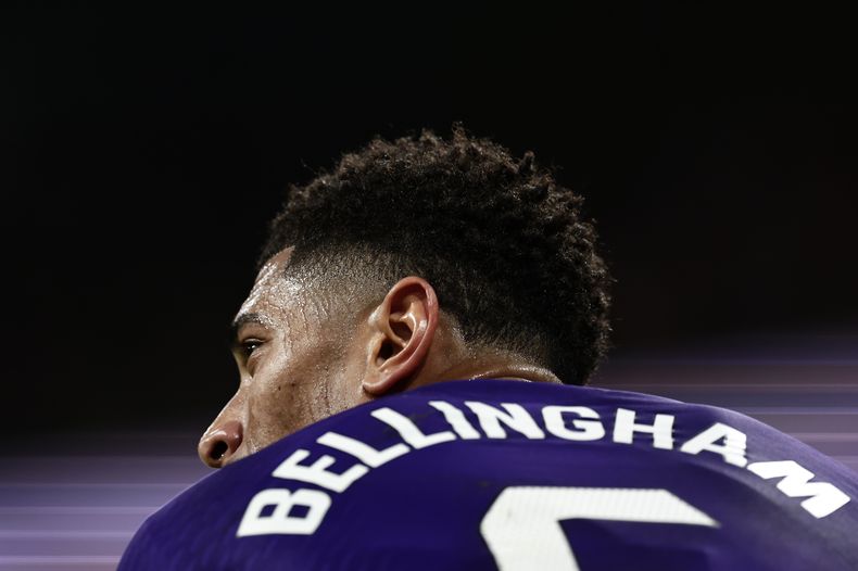 Jude Bellingham del Real Madrid durante el partido contra Athletic Bilbao en la Liga española, el 31 de marzo de 2024. (AP Foto/M. Gracia Jiménez)