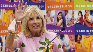 jill biden se disculpa con latinos tras decir que son tan singulares como los tacos para el desayuno