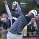El estadounidense Brian Harman en el tee del hoyo 18 en la tercera ronda del Abierto Británico en el Royal Liverpool en Hoylake, Inglaterra el sábado 22 de julio del 2023.(AP Foto/Peter Morrison)