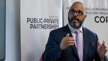 sin fecha la llegada de barcazas y generadores de energia a puerto rico