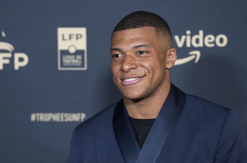 DEP-FUT MBAPPÉ-FUTURO