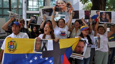 encuesta: mas del 84 por ciento de los venezolanos siente que el pais esta mal