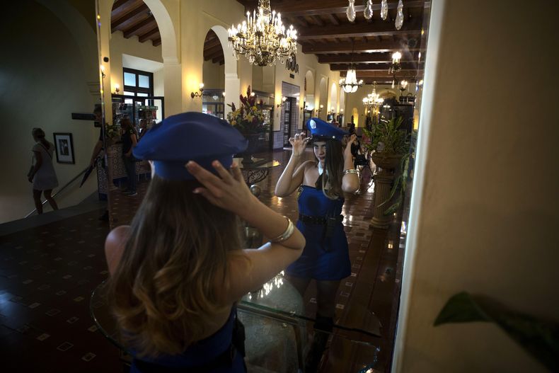 REP-GEN_CUBA-QUINCEAÑERAS-0.jpg