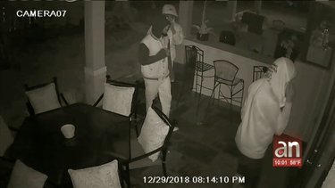 a punta de pistola una banda entra a una residencia de kendall