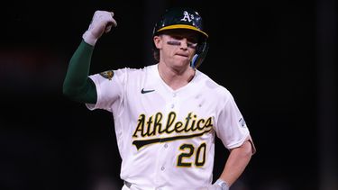 Zack Gelof de los Atléticos, trota alrededor de las bases tras batear un jonrón solitario en la octava entrada ante los Astros de Houston el jueves 24 de septiembre del 2026. (AP Foto/Scott Marshall)