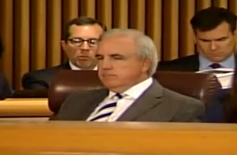 El plan de presupuesto del alcalde Carlos Giménez, nuevamente bajo la lupa en la comisión de Miami Dade.