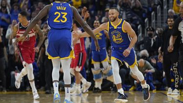 Curry anota 47 en 34to cumpleaños, Warriors ganan a Wizards