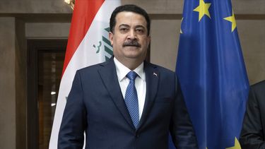 ARCHIVO - El primer ministro iraquí Mohamed al-Sudani posa para las cámaras en el marco de la Conferencia sobre Seguridad, el 17 de febrero de 2024, en Múnich, Alemania. (Sven Hoppe/DPA vía AP, foto compartida, archivo)