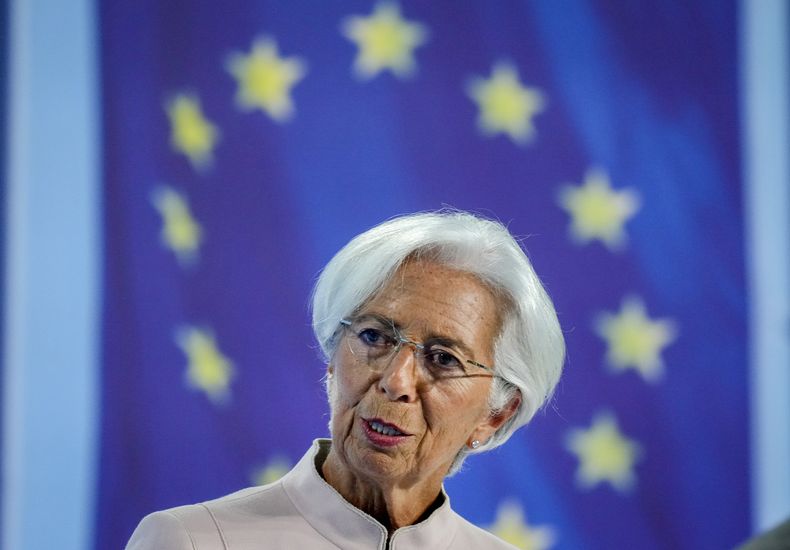 La presidenta del Banco Central Europeo, Christine Lagarde, habla durante una conferencia de prensa en Fráncfort, Alemania, el jueves 14 de septiembre de 2023. (AP Foto/Michael Probst)
