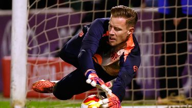 ARCHIVO - El arquero del Barcelona Marc-Andre ter Stegen previo al partido contra Guadalajara en la Copa del Rey, el 16 de diciembre de 2025, en Guadalajara, España. (AP Foto/Rudy García)