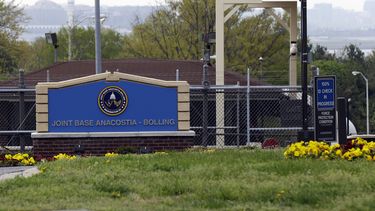 Detenido por paquetes sospechosos a bases militares de EEUU