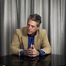 Hugh Grant posa para promocionar la película Heretic el domingo 27 de octubre de 2024 en Los Ángeles. (Foto Rebecca Cabage/Invision/AP)