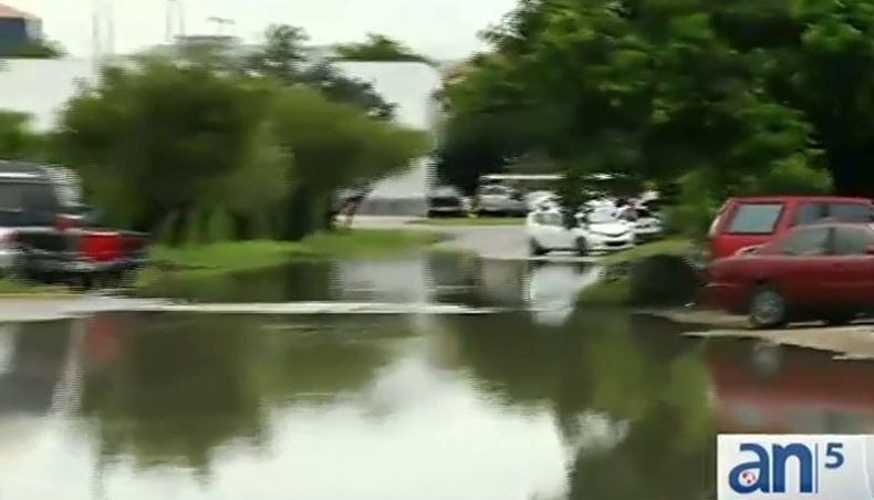 El Servicio Nacional de Meteorología emitió hoy una alerta de inundaciones para varias partes del condado.