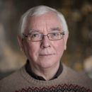 El director Terence Davies posa para un retrato en el Festival de Cine Berlinale en 2016 en Berlín, el domingo 14 de febrero de 2016. (AP Foto/Axel Schmidt, Archivo)