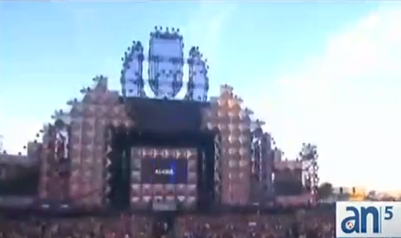 El Ultra Music Festival de Miami, el mayor evento de música electrónica de baile del mundo, pone a bailar en su decimosexta edición a miles en el Downtown al ritmo de unos doscientos deejays.