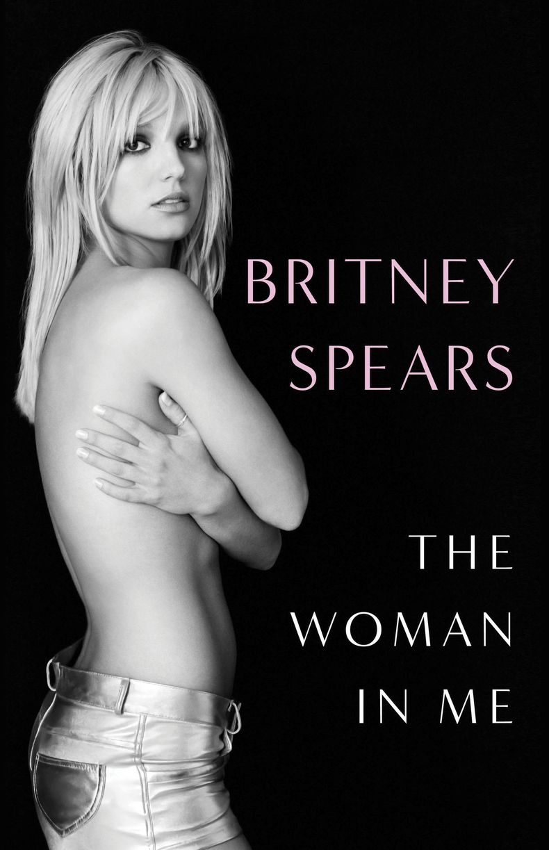 En esta portada proporcionada por Gallery Books The Woman in Me de Britney Spears, publicado el 24 de octubre de 2023. El libro de memorias de Spears ha vendido más de 1 millón de ejemplares. (Gallery Books vía AP)