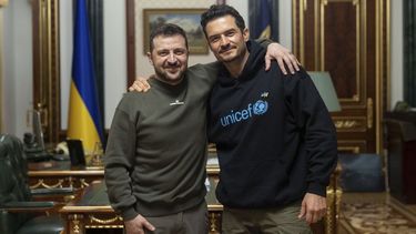 orlando bloom se reune con zelenski en kiev
