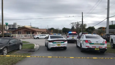 hospitalizado un hombre armado con un machete tras balacera en sweetwater