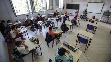 mast academy en miami-dade retoma las clases virtuales tras confirmar casos de covid-19