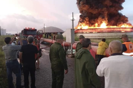Incendio en los Supertanqueros en Matanzas se extiende hacia el tercer tanque