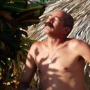 Presentador del noticiero de TV cubana veranea en Dominicana