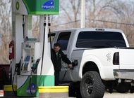 conductores de eeuu se quejan de alto precio de la gasolina