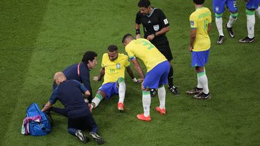 Neymar, atendido en el hotel mientras Brasil juega en Qatar