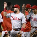 Schwarber logra 2 jonrones; Filis aplastan a Nacionales