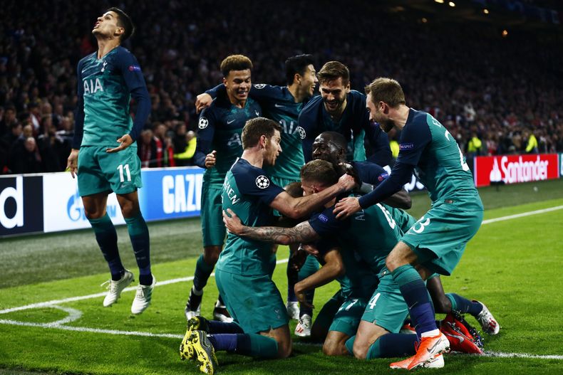 DEP-FUT_CAMPEONES_AJAX-TOTTENHAM-0.jpg