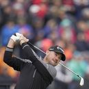 El estadounidense Brian Harman en el tee del hoyo 4 en la segunda ronda del Abierto Británico en el Royal Liverpool en Hoylake, Inglaterra el viernes 21 de junio del 2023. (AP Foto/Kin Cheung)
